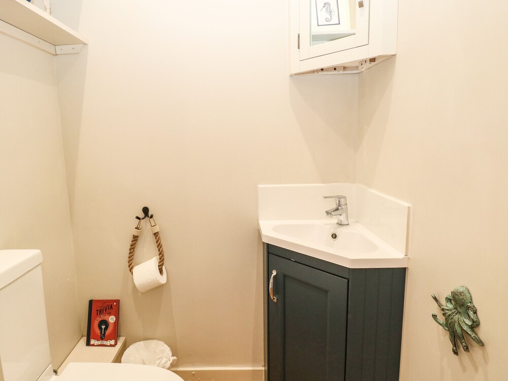 8 Melinda Cottage