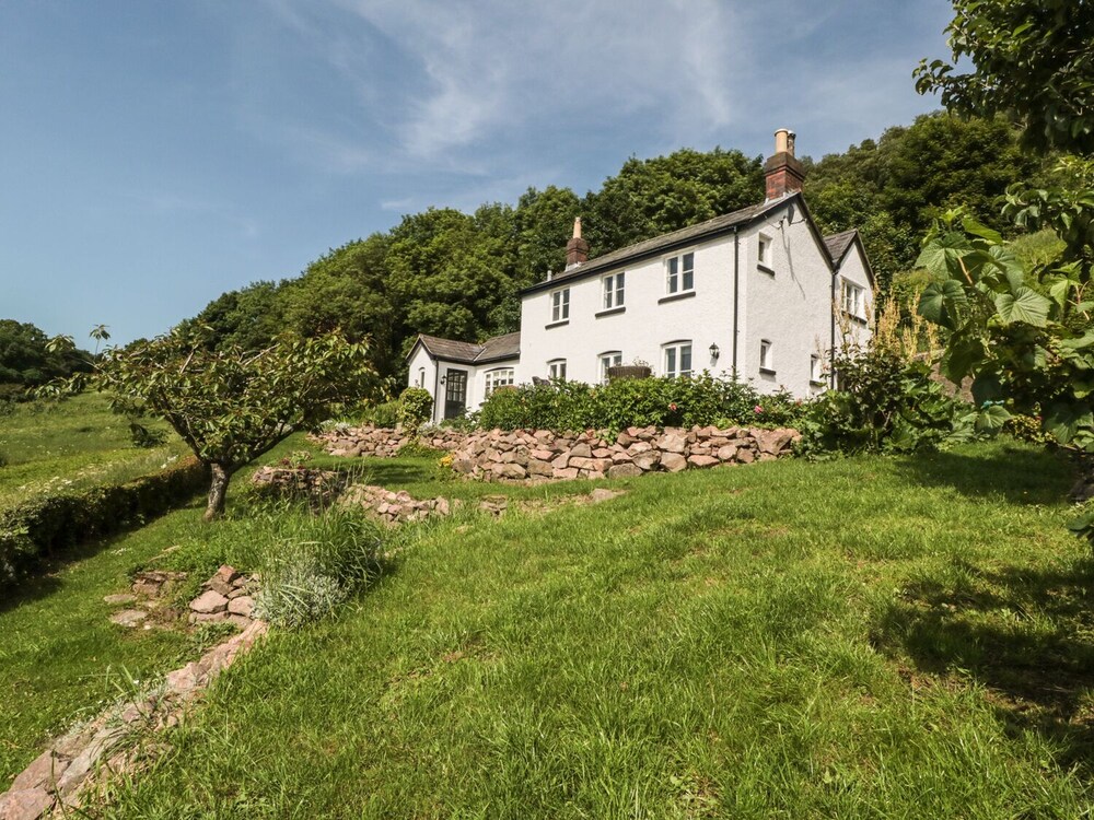 Malvern Vacations - Lilac Cottage - Property Image 1