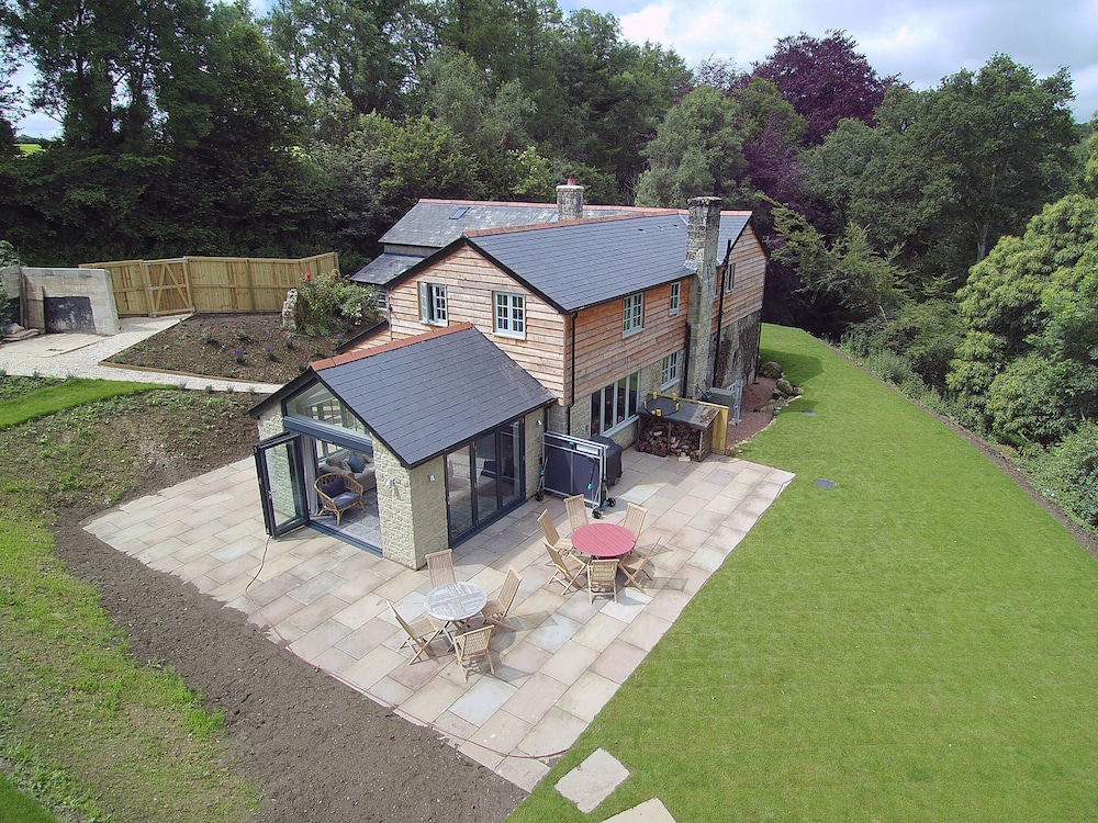Hillside Cottage