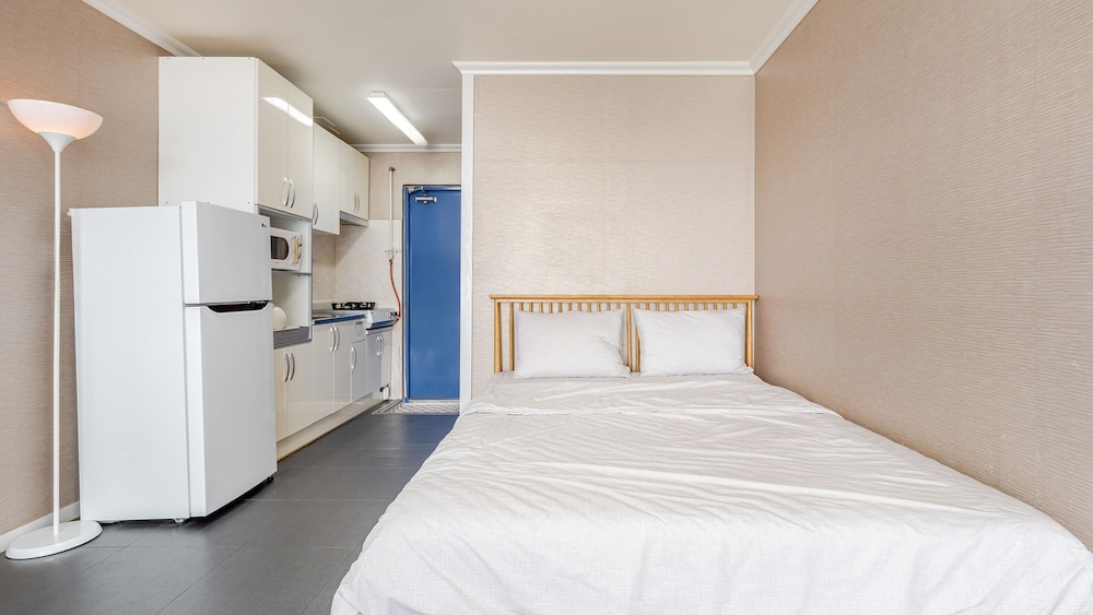 Goseong Napoli House Pension