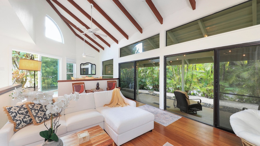 Hale H Omaka in Princeville