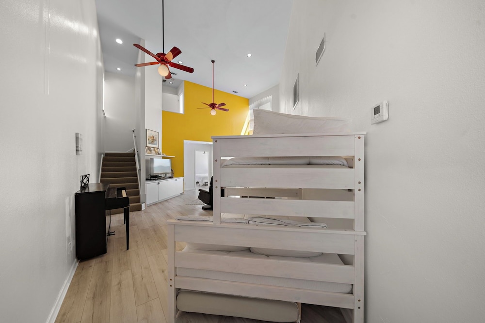 Pirates Beach Retreat by Ryson Vacation Rentals