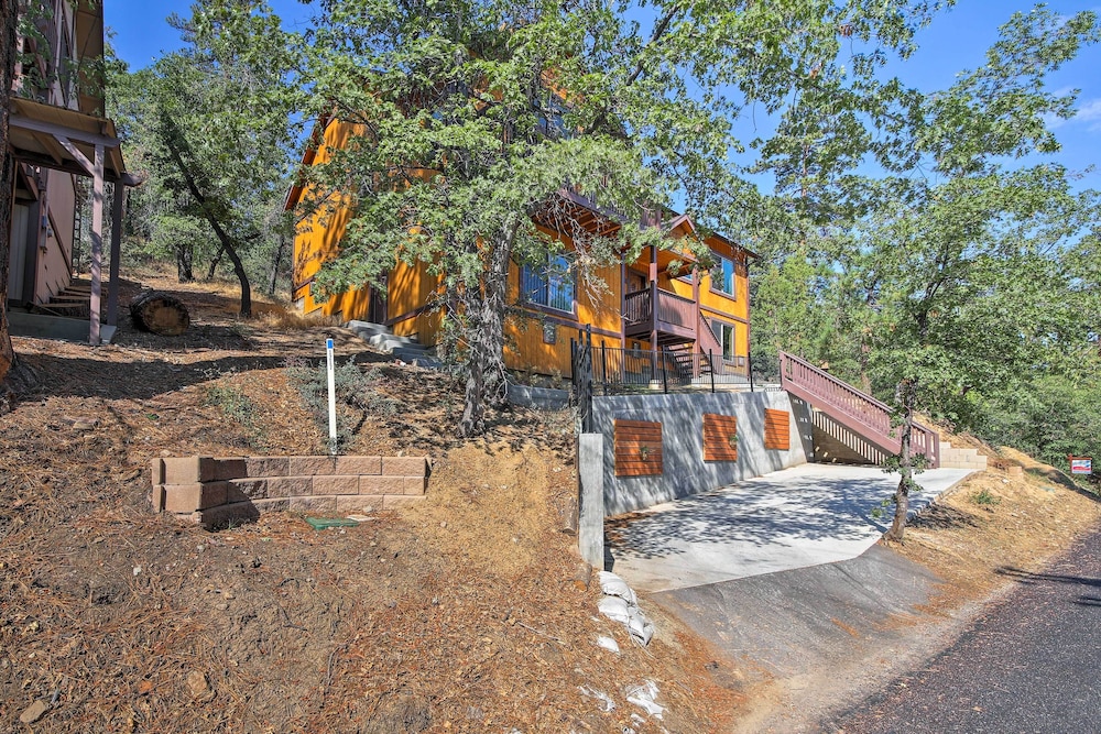 Custom-built Gem w/ Kayaks & Games in Big Bear! view 2