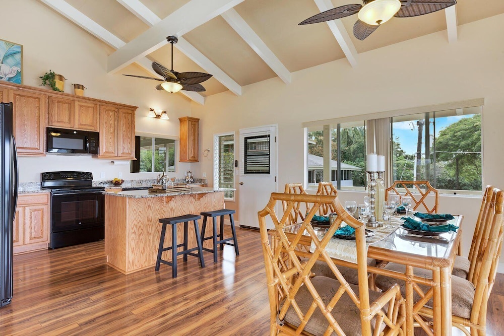 Penthouse - Spectacular Ocean Views - Across From Snorkeling Beach- Vrkcv