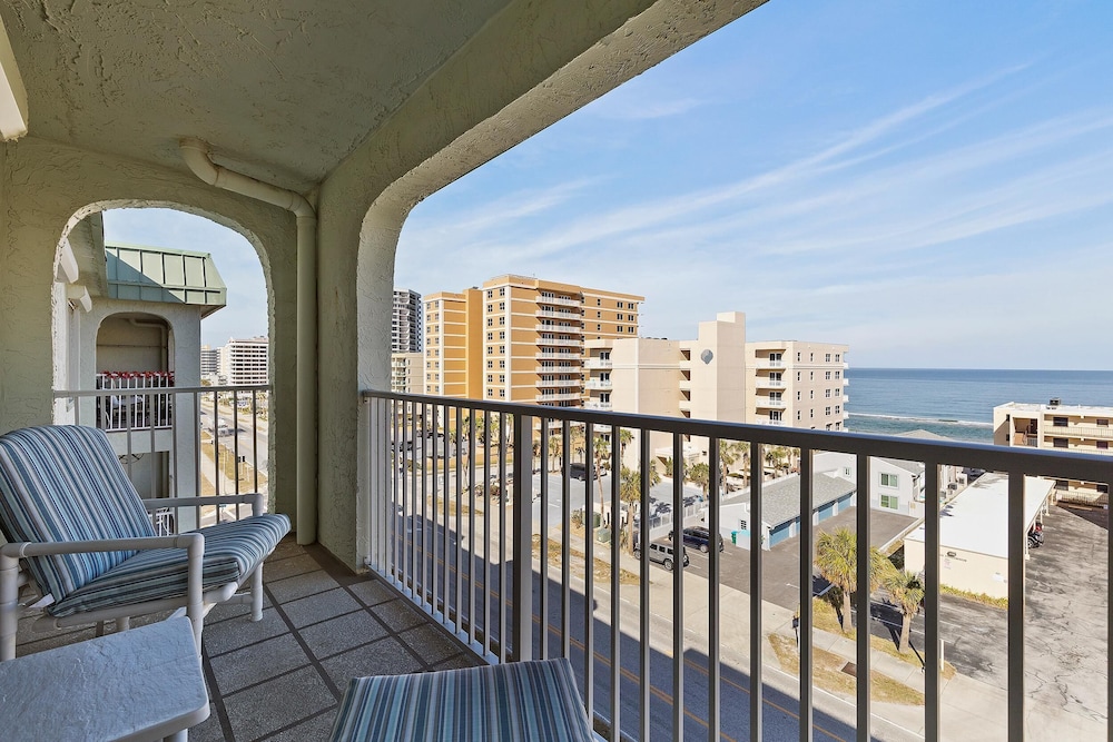 Ocean Terrace Club 706