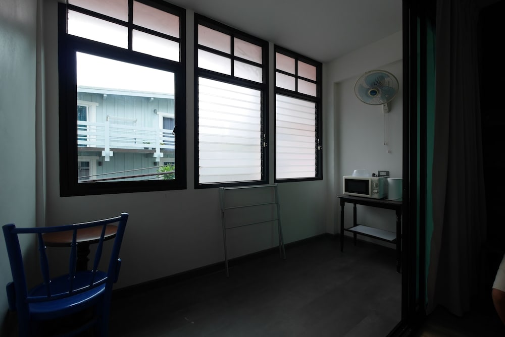 Lee Home Bangkok
