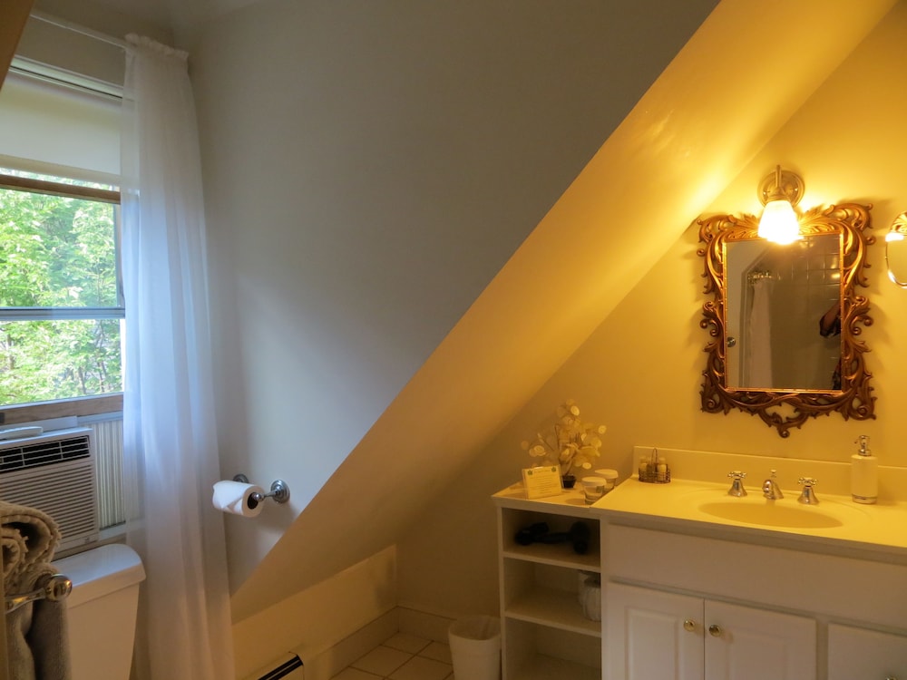 Atlantic Ark Inn - Property Image 11