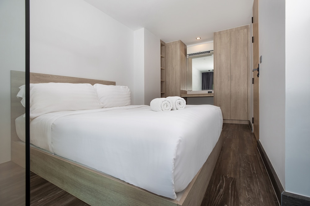 Perfect stay near Naiharn Beach UTL B126