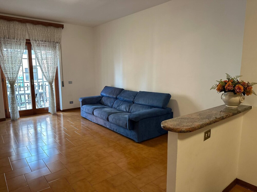 Room in B&B - Comfortable Room With Spacious Kitchen - Suite Colosseo