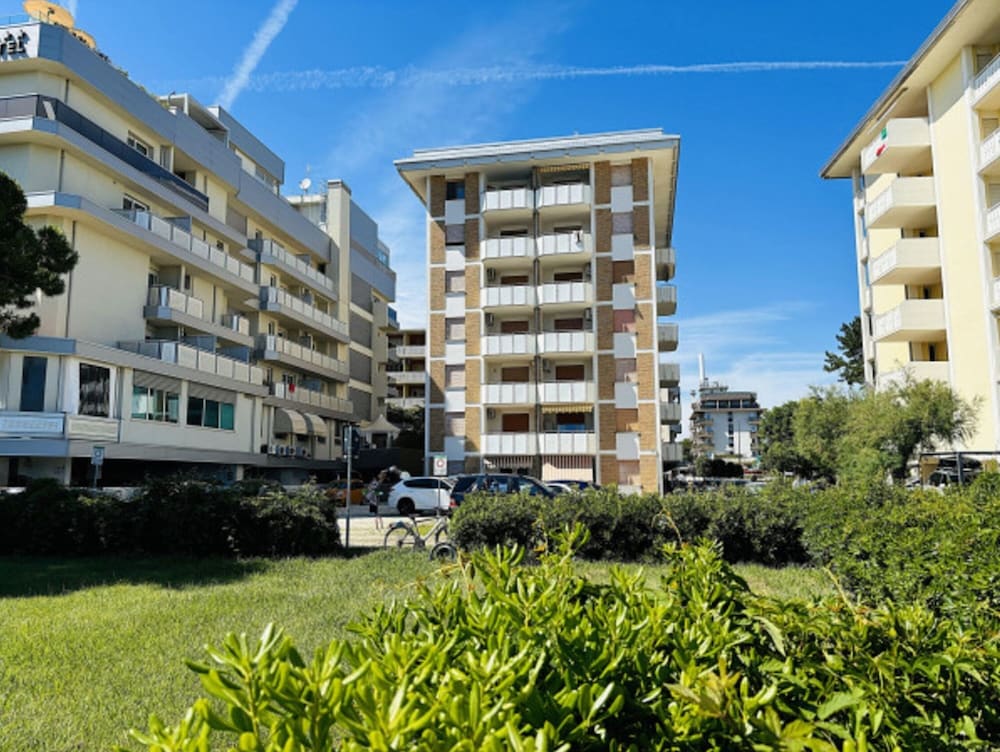 Bibione Flat With Wonderful sea View-beahost
