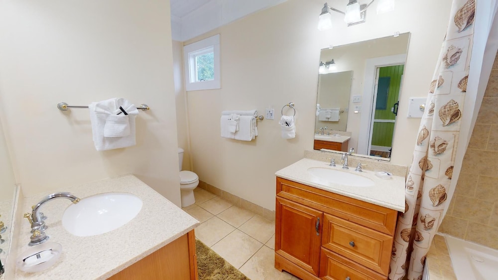 Old Magnolia House by Tybee Vacation Rentals