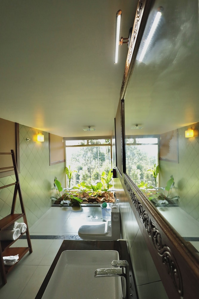 Calithra Boutique Resort