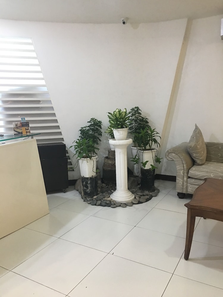 Robinland Residences - Hostel