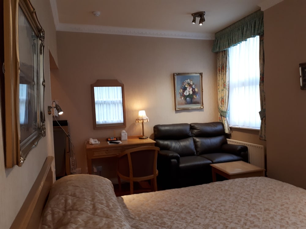 Welbeck Hotel and Apartments