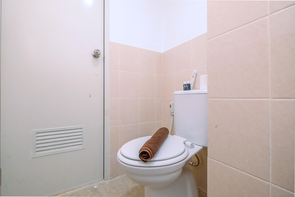 Comfort Stay 2BR Podomoro Golf View Apartment