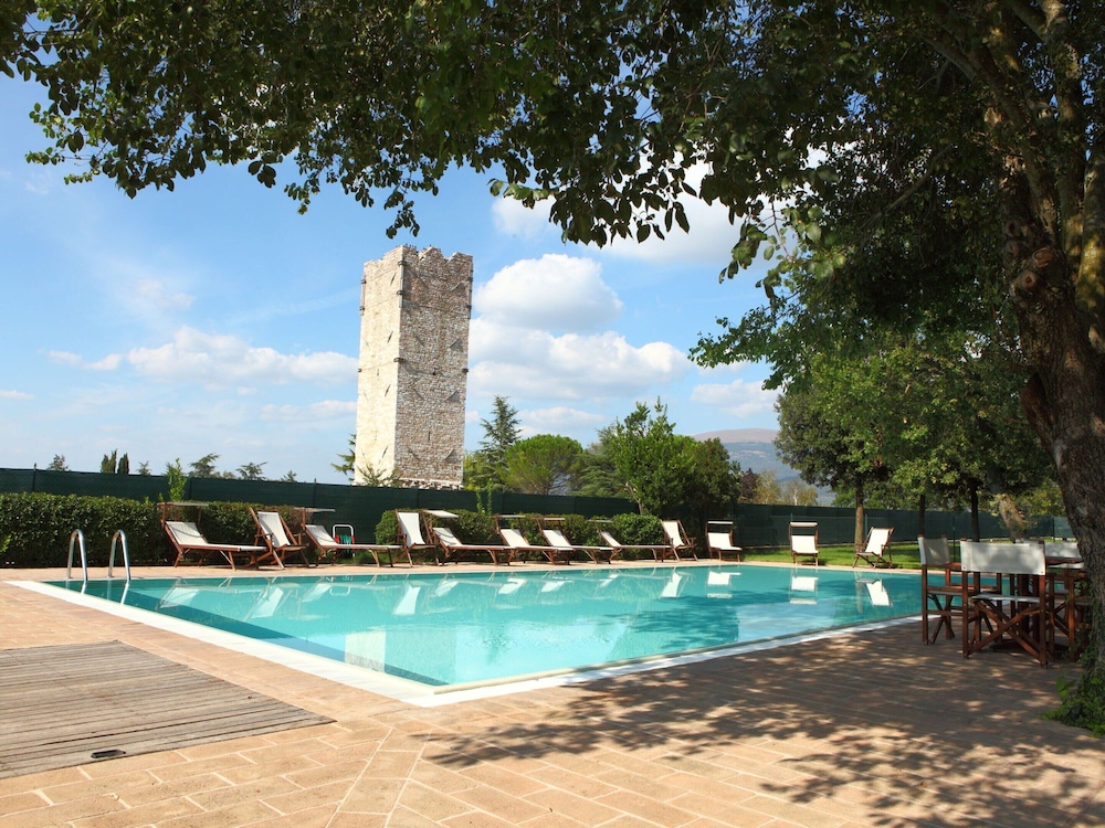 Apartment in Umbria With Pool & BBQ photo 4