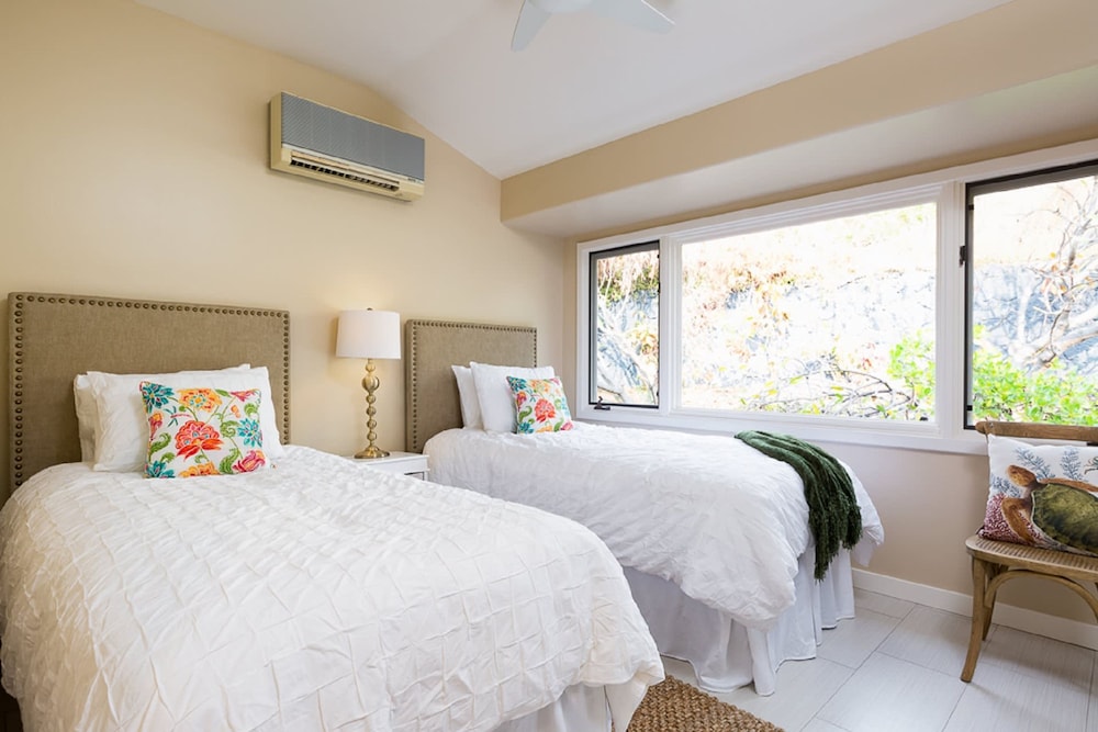 Gated Keauhou Residences w Ocean Views Pool