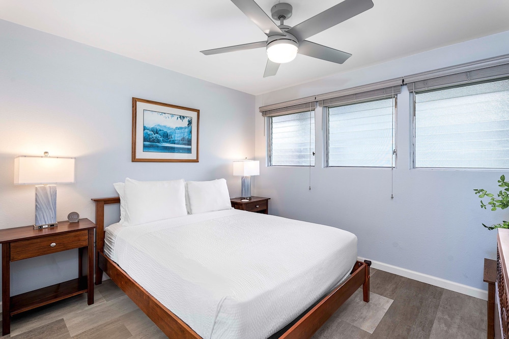 Ocean Front! - Second Floor With AC & Lanai! - Vrkcv