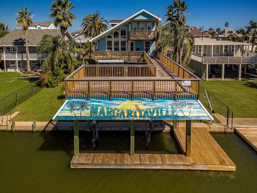 Margaritaville on the Bay by Ryson Vacation Rentals