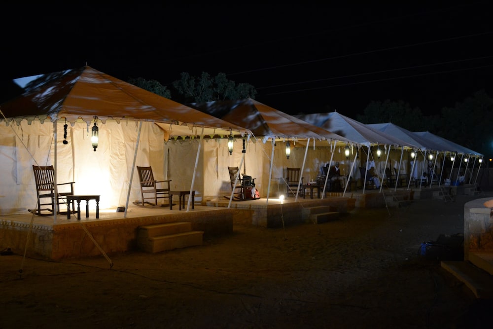 Desert Glamping