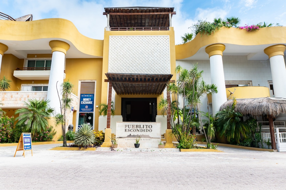 Pueblito Escondido Beachside