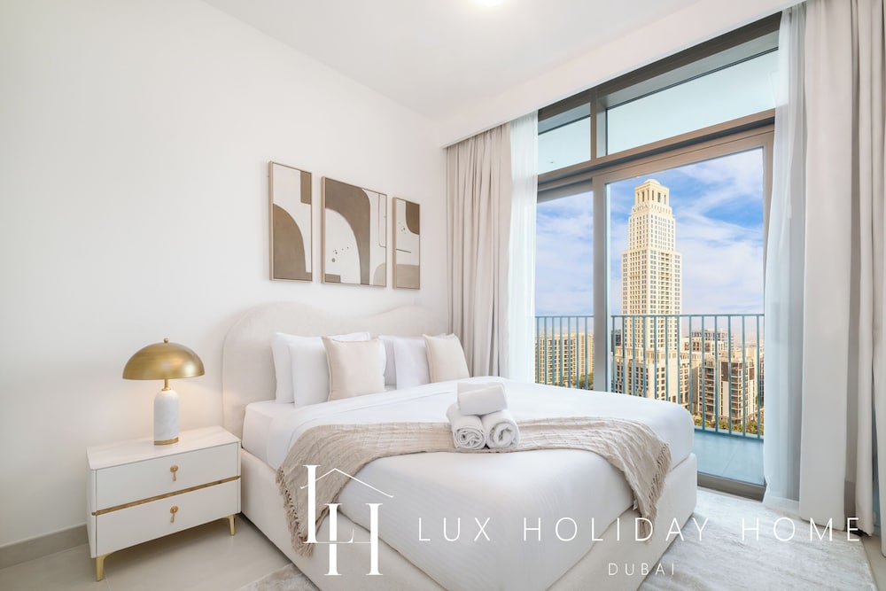 LUX The Creek Palace Residence Suite 2