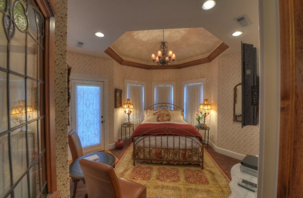 The Victoria B & B
