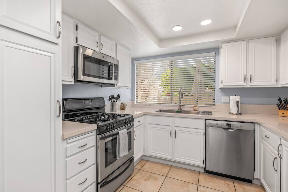@ Marbella Lane - Gem w/ Outdoor Fun Pool & Trails