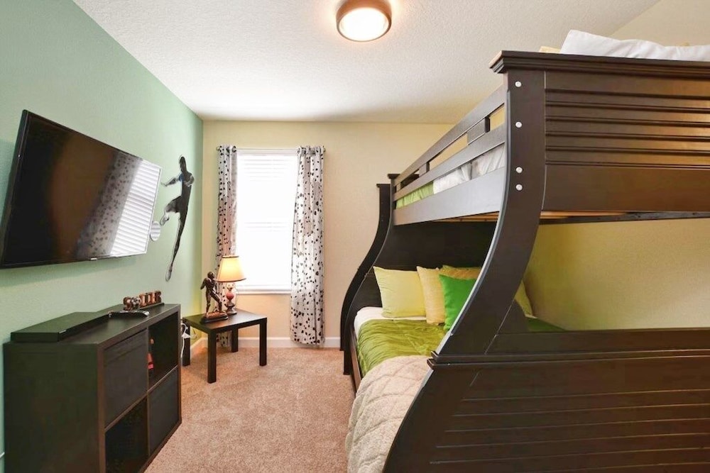 Florida Dreaming 6 Bedroom Home