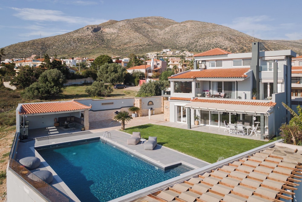 LaGon Luxury Villa
