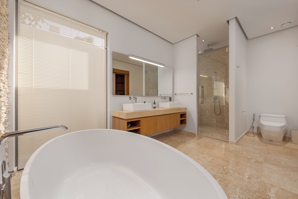 Modern 3BR Villa Kaimana Private Pool