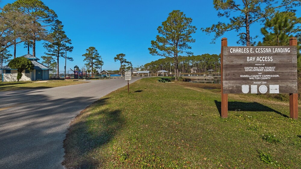 4BR Home With Deck & Grill Fun + Free Attraction Tickets!