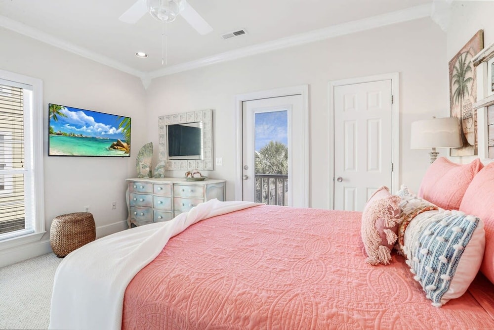Camp David Side A pvt Pool Beach View Sleeps 9
