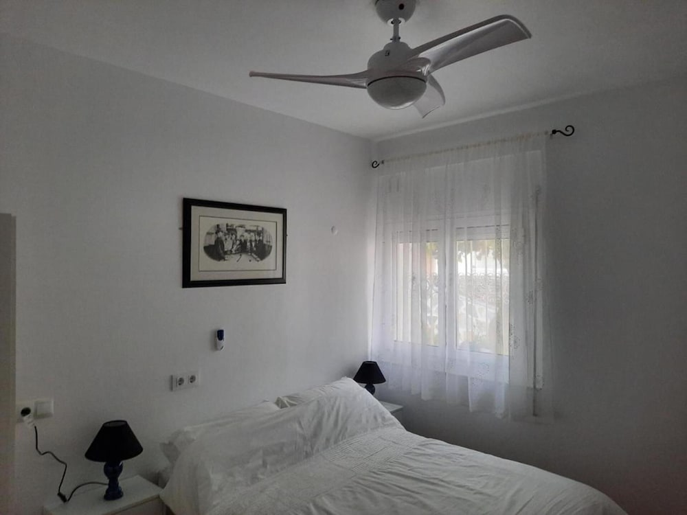 Comfortable 3-bed House, Bungalow