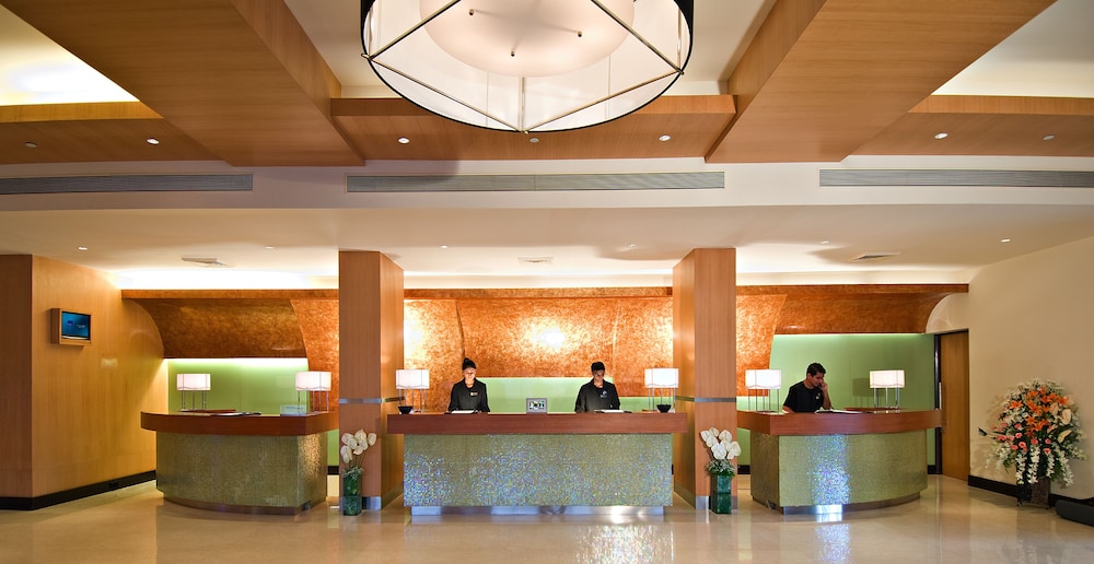 Mumbai Vacations - Novotel Mumbai Juhu Beach Hotel - Property Image 2