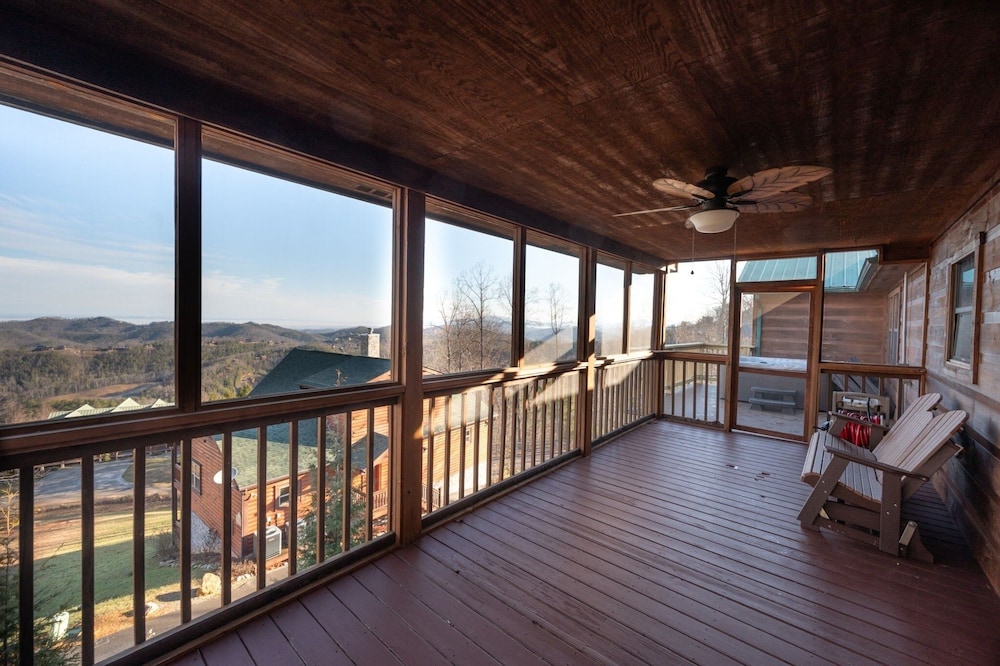 Retreat In The Smokies 3 Bedroom Home