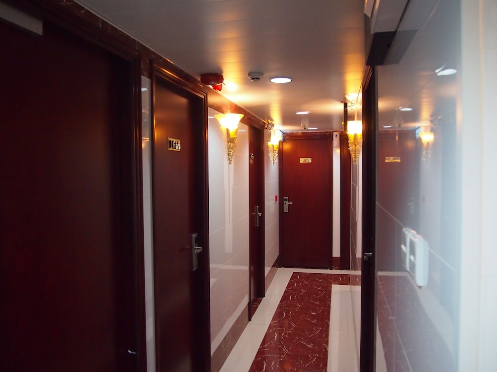 Delta Lounge
