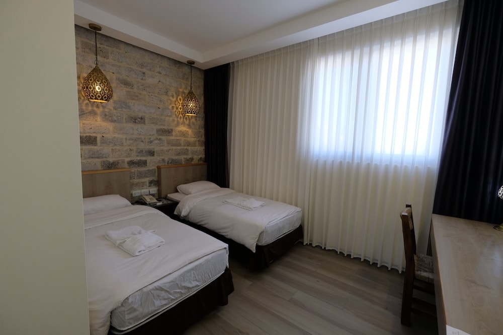 St. George’s Cathedral Pilgrim Guesthouse – Jerusalem