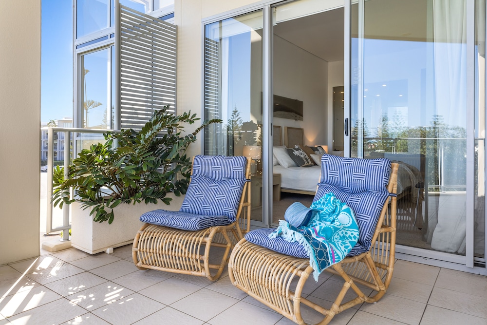 Luxury Apartments on Bells Boulevard