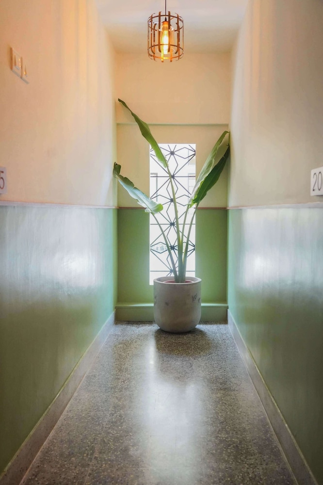 Sreenivas Lodge by Copperfolia