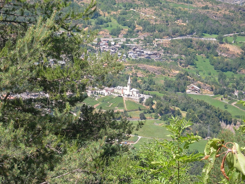 Photo 9
