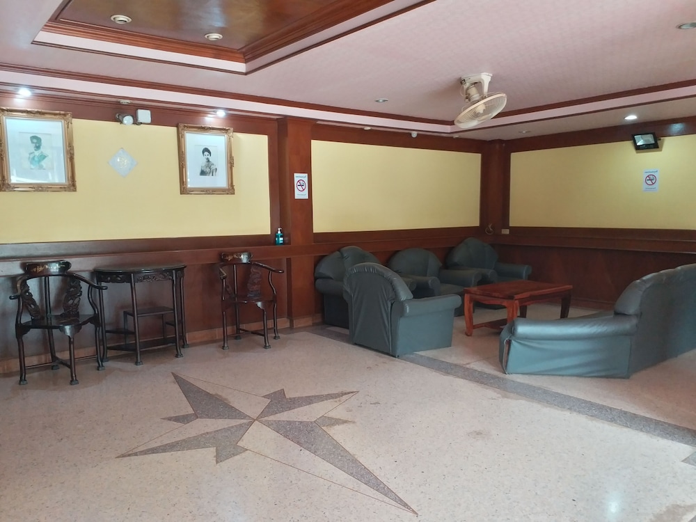 Sema Nakhon Hotel