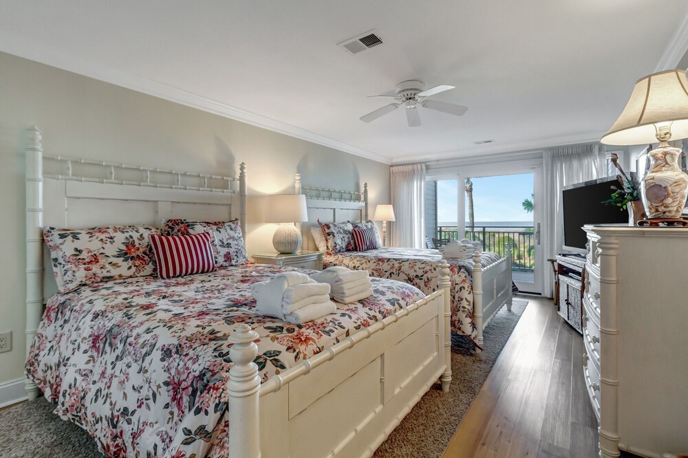 1885 Beachside Tennis at The Sea Pines Resort