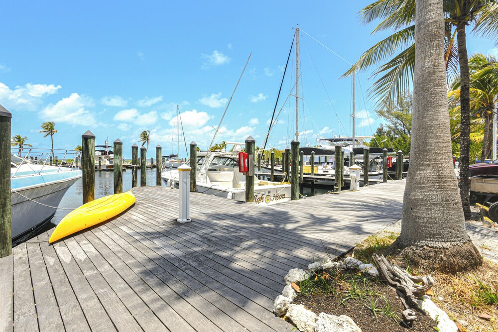 2 Mi to Sombrero Beach: Condo w/ Pool & Hot Tub