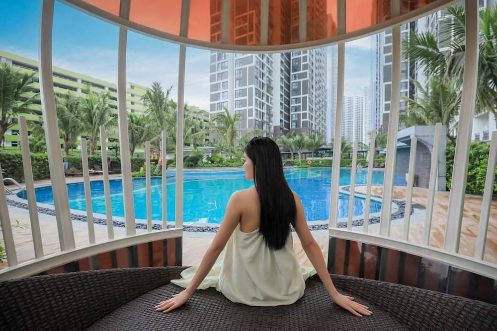 Luxhomes TC1 Canopy Vinhomes Smart City