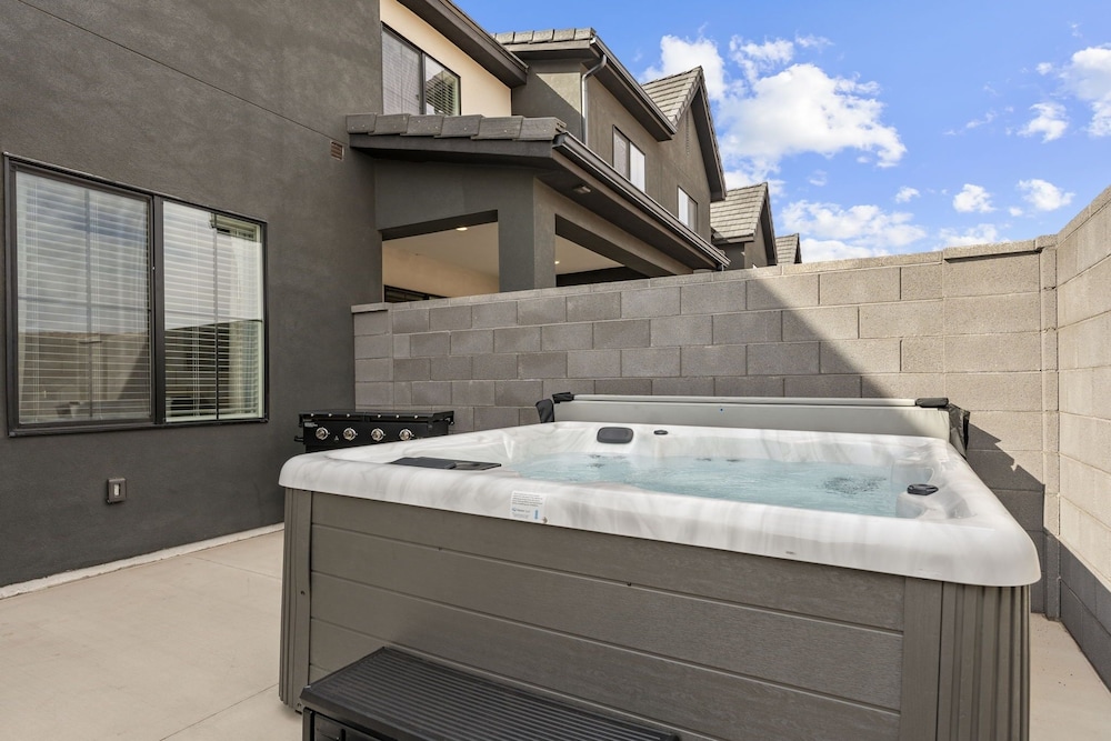 The Cactus Casa 4 Bedroom Townhouse