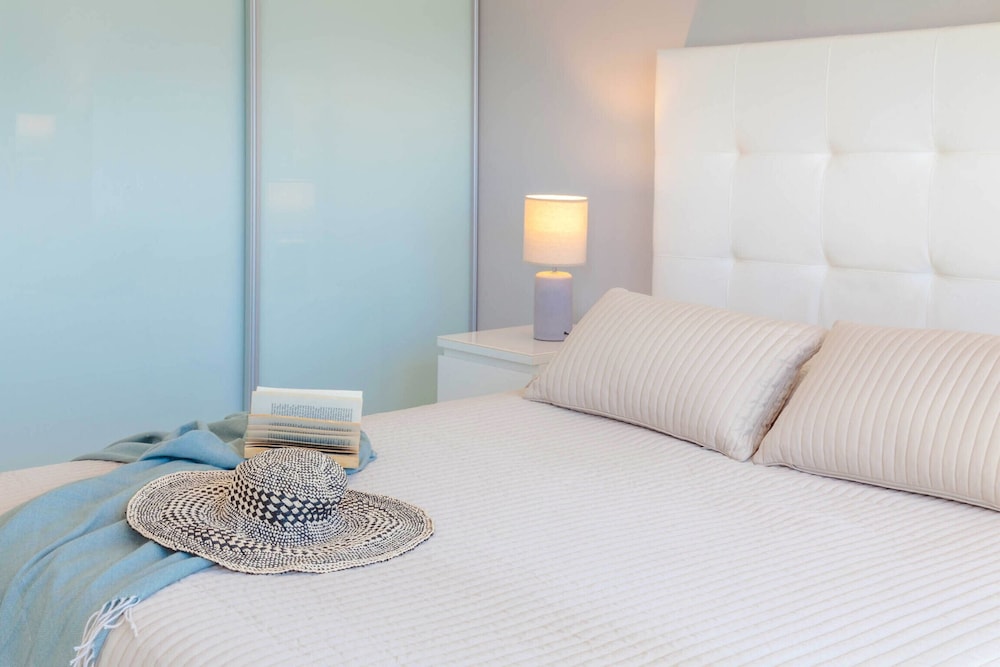Madeira Beach House by Atlantic Holiday