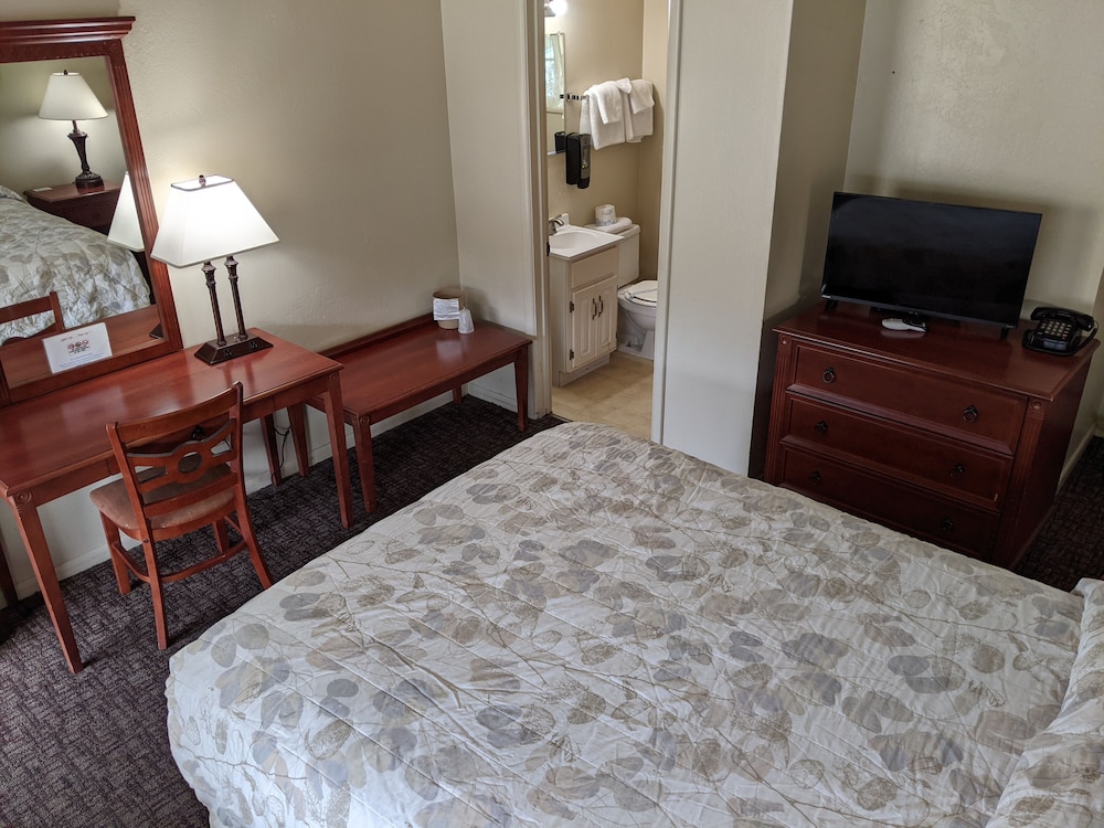 Hi-Lo Motel, Cafe and RV Park Mount Shasta Area