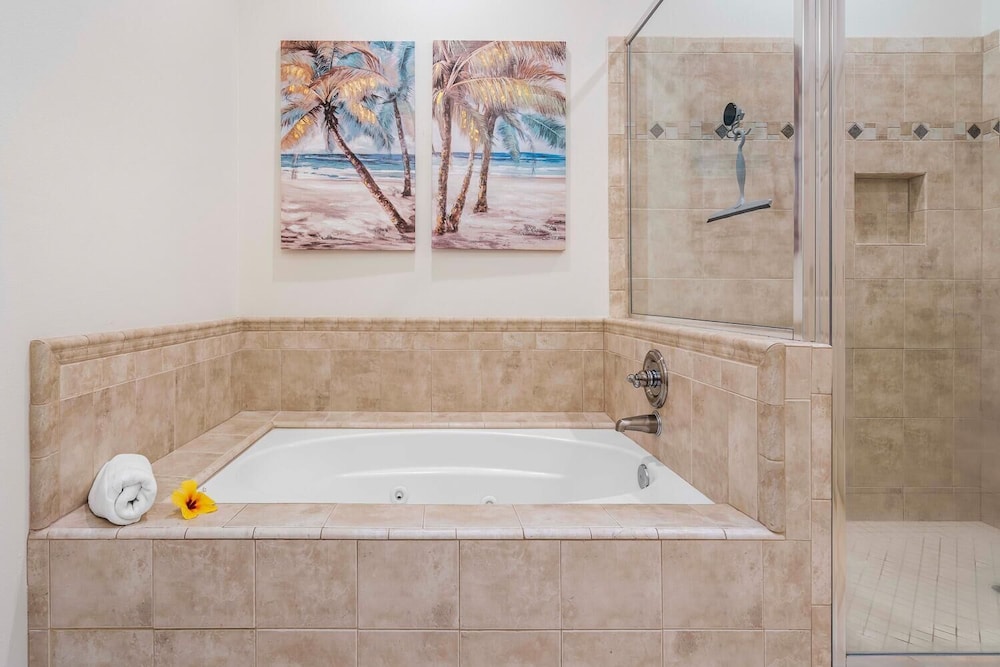 The Fairways Home with Hot Tub