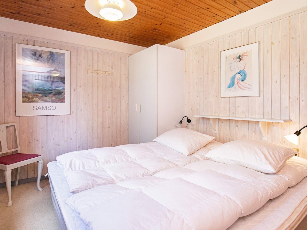 Gorgeous Holiday Home in Blåvand Jutland With Terrace view 3